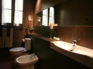 Vrabac Guesthouse Barcelona Ngoại thất bức ảnh