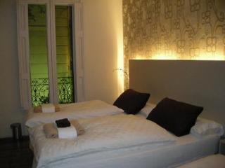 Vrabac Guesthouse Barcelona Ngoại thất bức ảnh